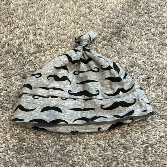 Bundle of Infant Beanies EUC - Picture 8 of 12